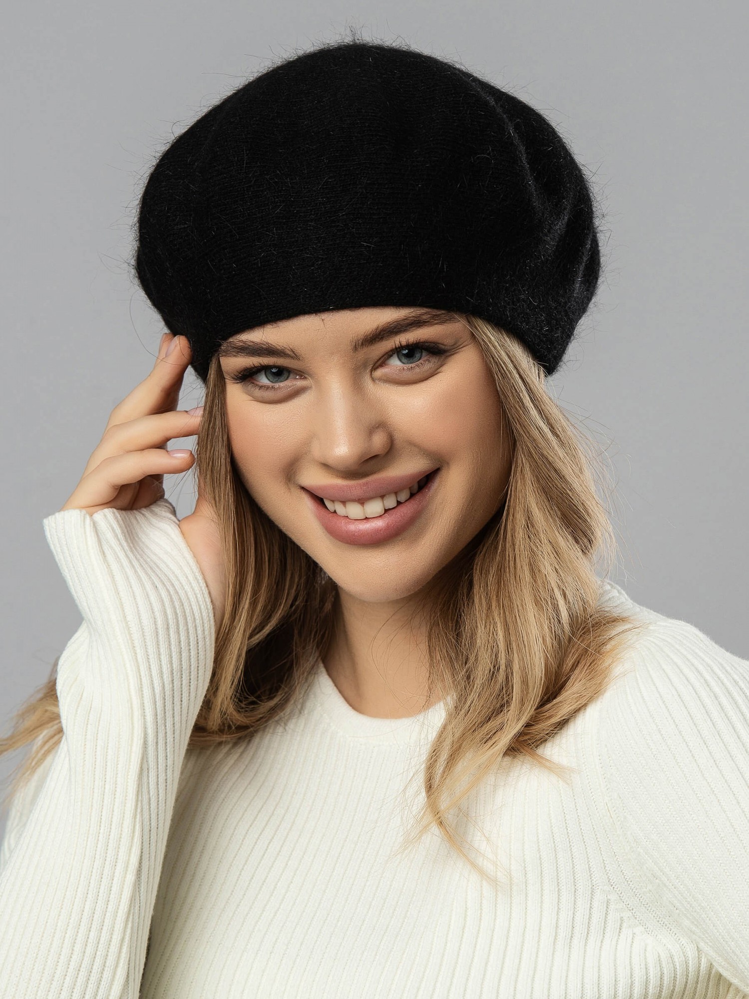 

Берет двойной ангоровый женский W-Luxury 9295S-16 56см-58см Черный