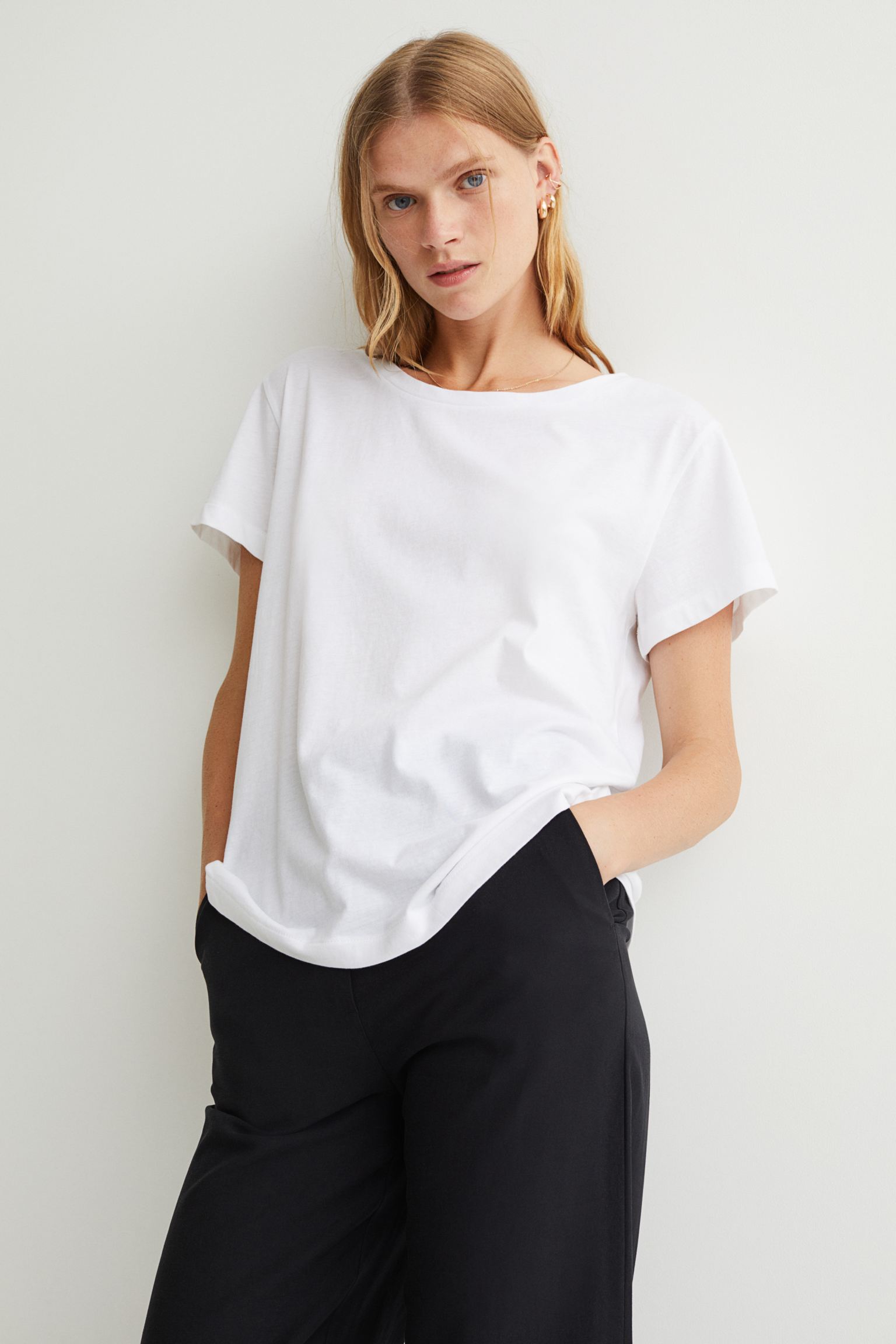 

Футболка H&M 9792363sdm  Белая, Футболка H&M 9792363sdm XS Белая