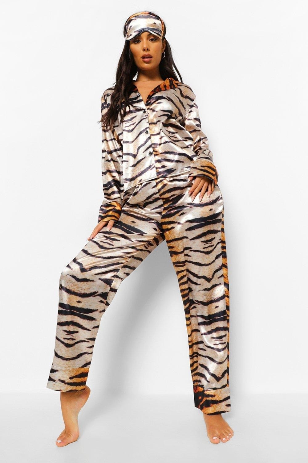 

Пижама Boohoo 38 тигровый 8520123003067