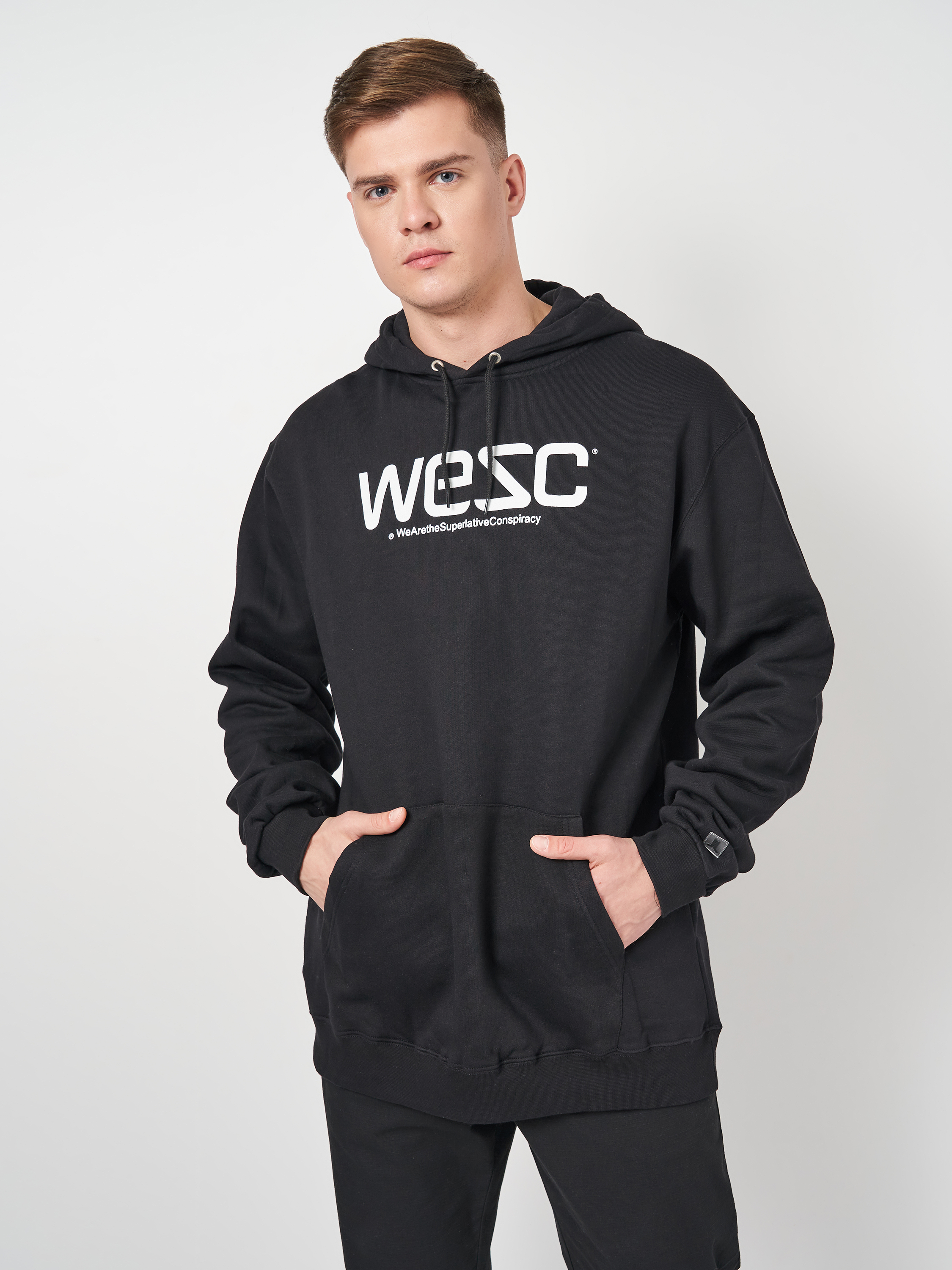 

Худи WESC 100000000263 XXL Черное
