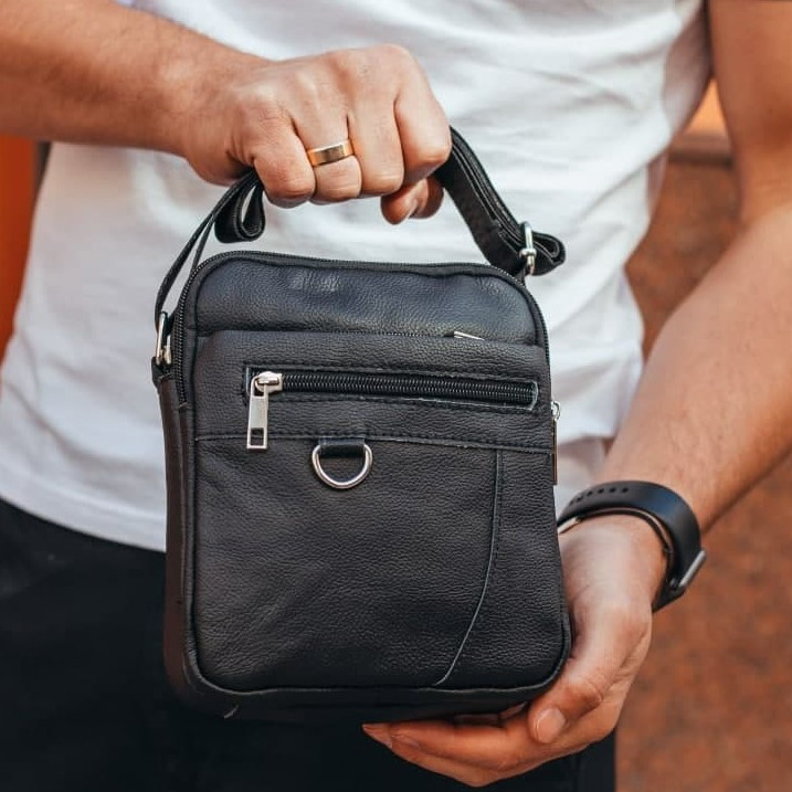 

Мужская кожаная сумка месенджер Tiding Bag 130050-NM 19 x 22 x 6 Черный