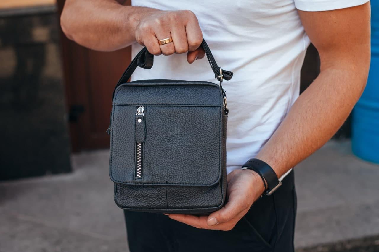 

Мужская кожаная сумка месенджер Tiding Bag 130069-NM 21 х 27 х 6 Черный