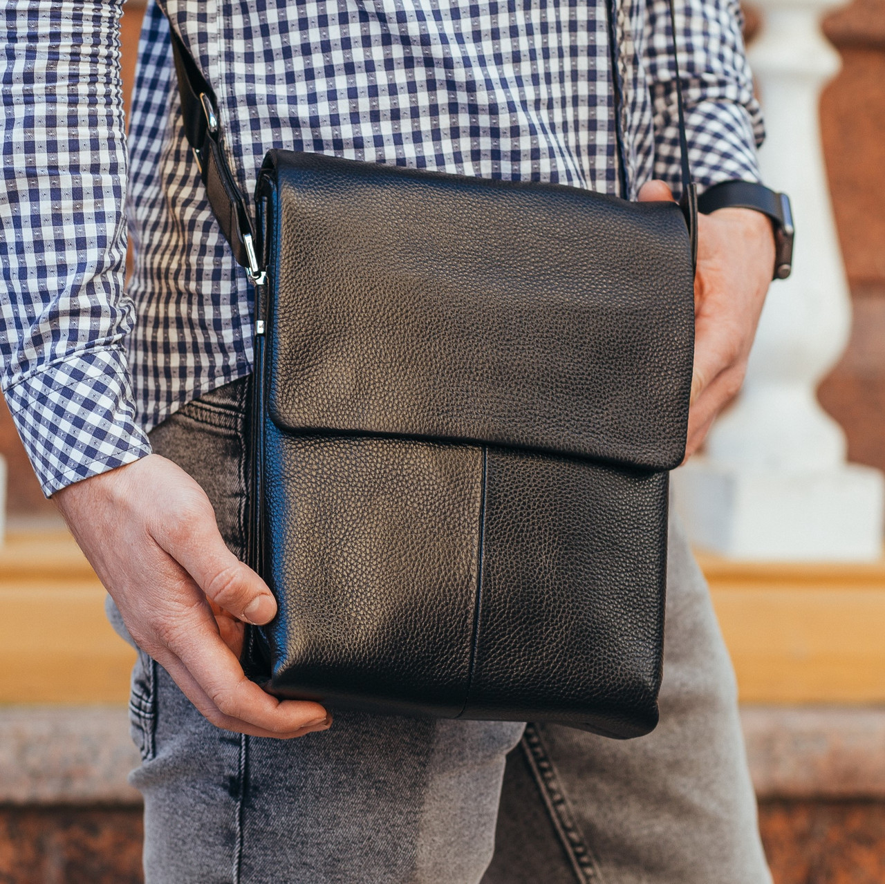 

Мужская кожаная сумка месенджер Tiding Bag 1651-NM 22,5 х 29 х 7 Черный