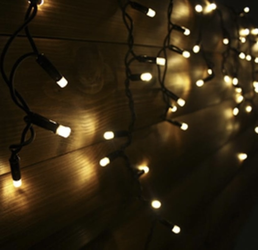 

Наружная новогодняя гирлянда Бахрома 120 Led цвет теплый белый 5 м на черном кабеле