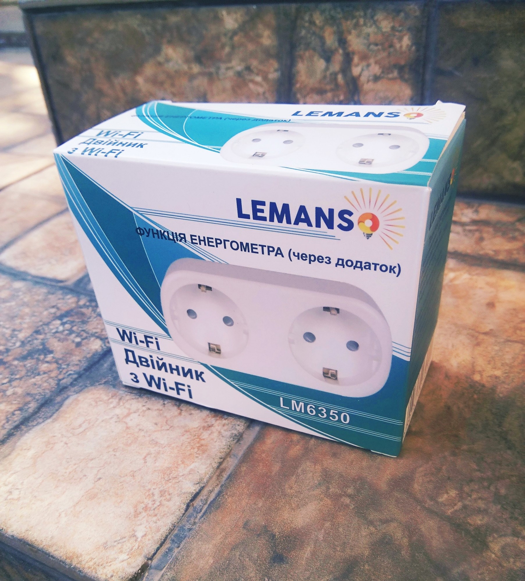 

Двойник с заземлением + WI-FI + встроенный энергометр 16A Lemanso LM6350