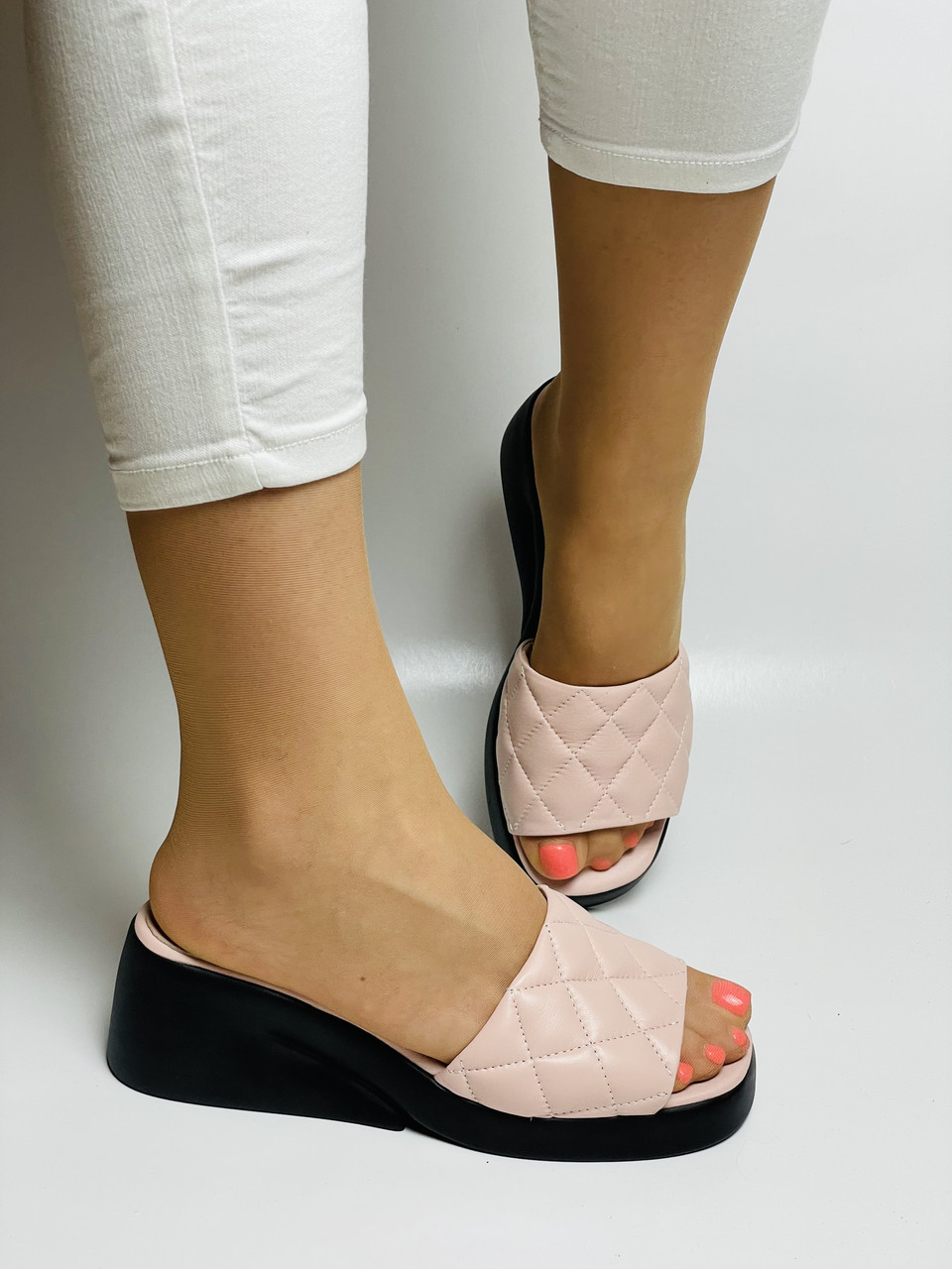 

Женские шлепанцы Evromoda 39 Пудровый 2613