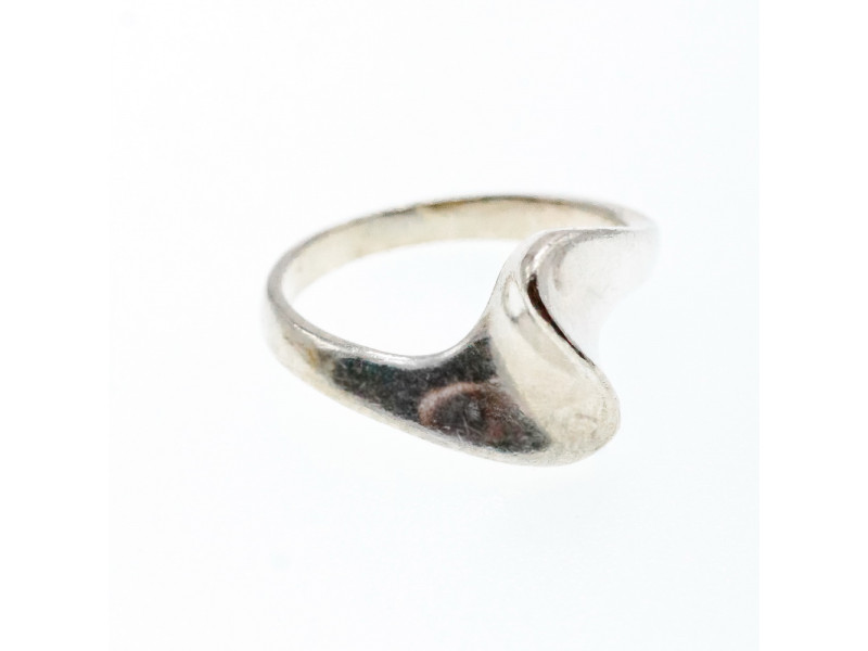 

Серебряное эксклюзивное кольцо Sky Jewelry 002309