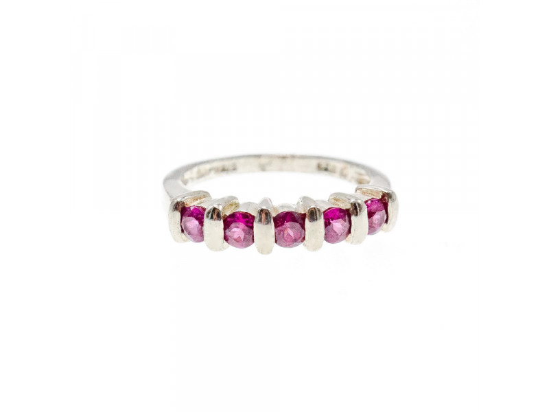 

Серебряное кольцо с камнями морганит Нежность Натуральный Sky Jewelry 002360