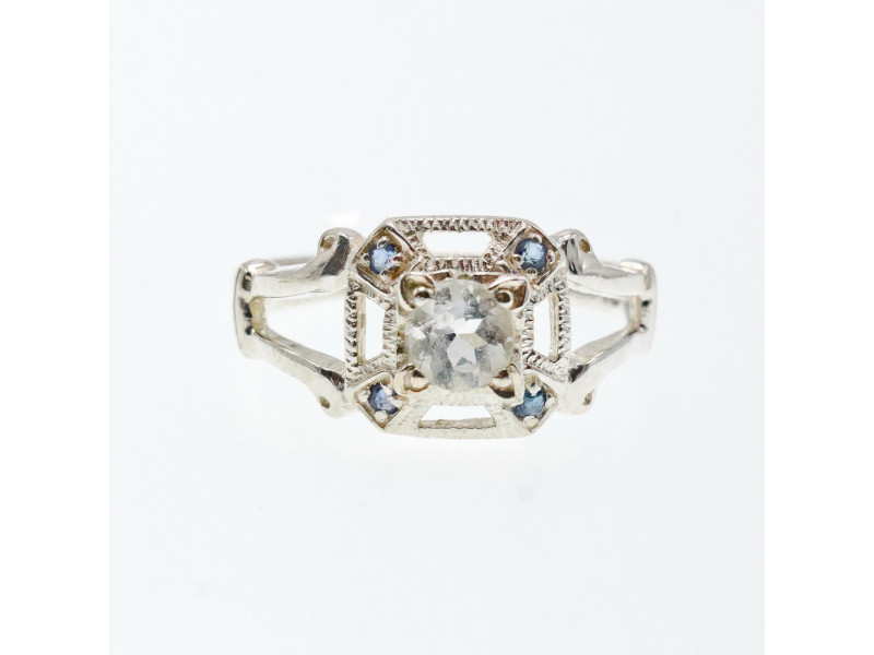 

Серебряное кольцо с белой Шпинелью и Аквамаринами Натуральный Sky Jewelry 002368