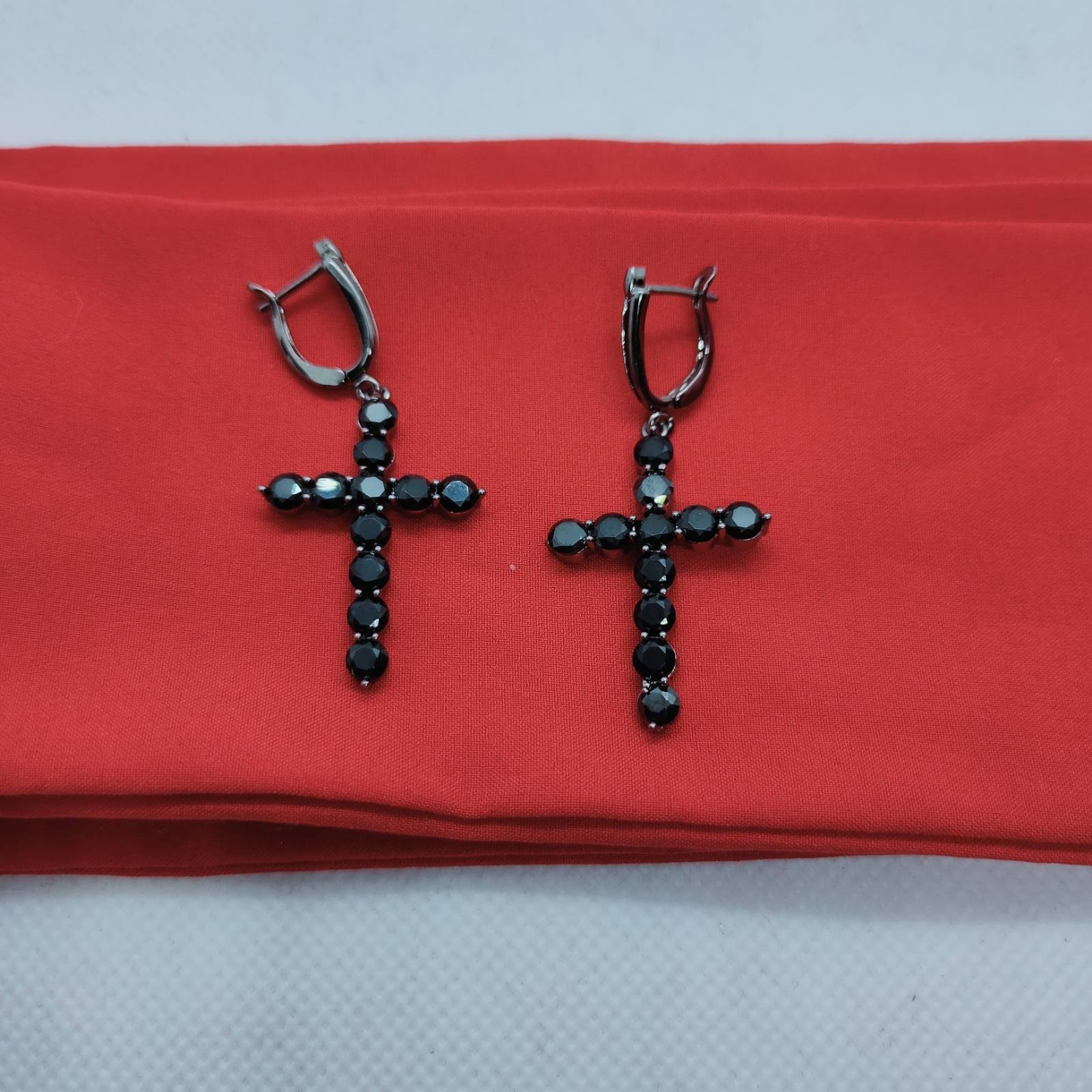 

Серьги Stainless Steel Чёрные кресты высота 50 мм ширина 20 мм 120060