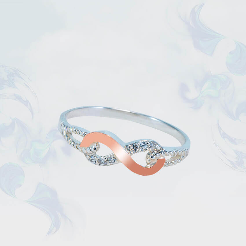 

Кольцо из серебра с золотыми вставками SilverUA модель 170 (размер 20)