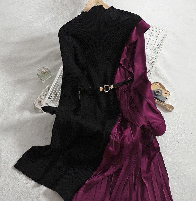 

Трикотажное платье с атласной вставкой Фиолетовое, Трикотажное платье с атласной вставкой Фиолетовое M