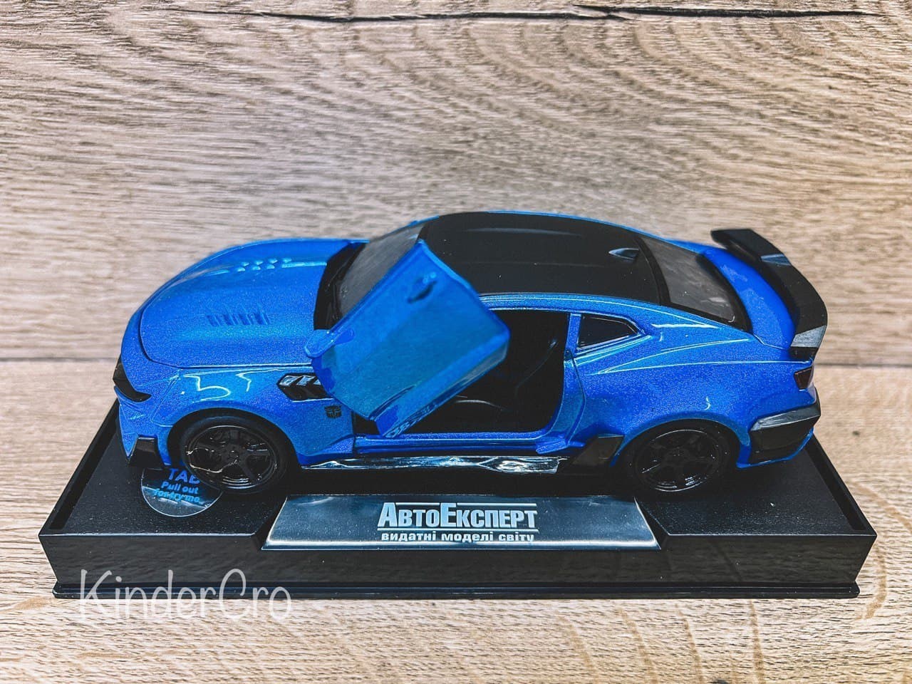 

Детская игрушка инерционная металлическая машинка Chevrolet Camaro TK Union Group 1:32 AutoExpert Синий