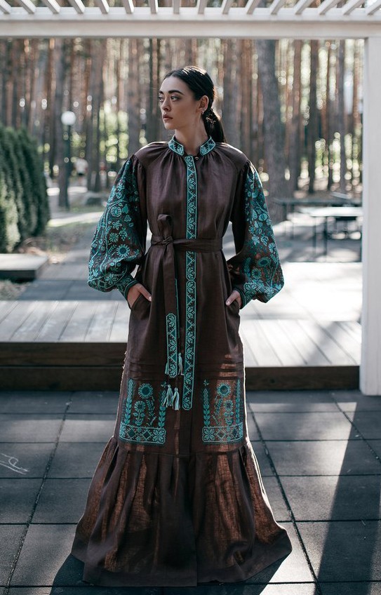 

Платье HISTROV Большая берегиня  коричневое, Платье HISTROV Большая берегиня 46 коричневое