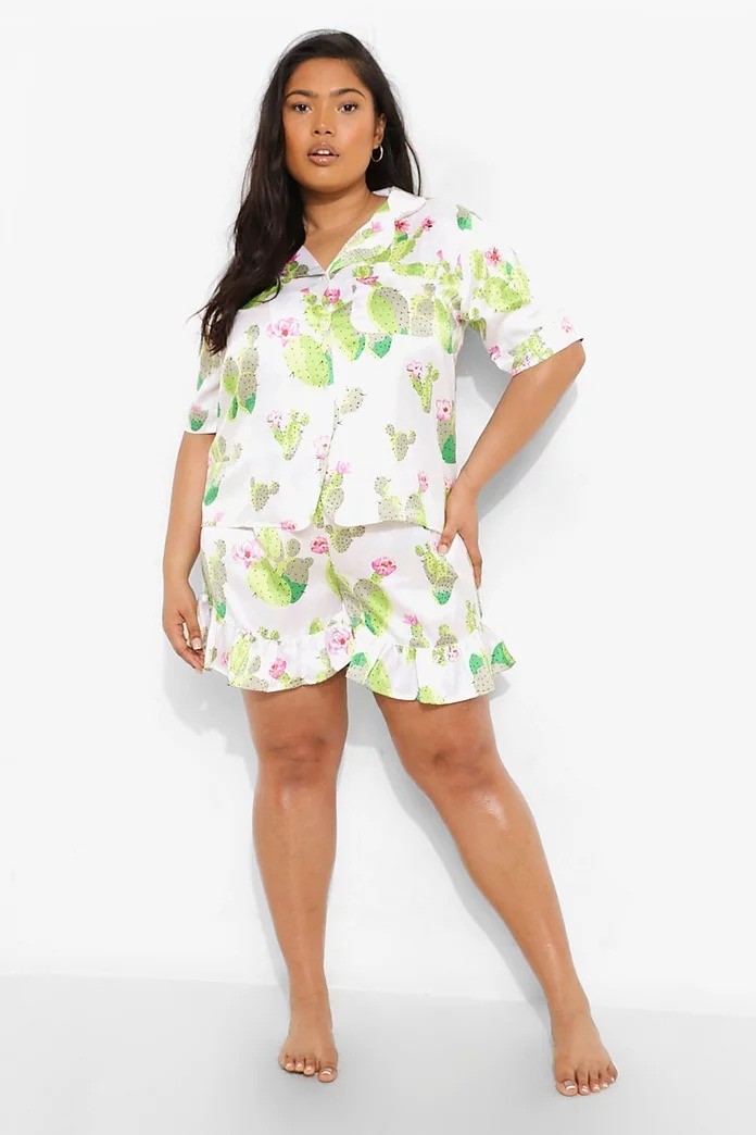 

Пижама Boohoo  белый 8520123003803, Пижама Boohoo 52 белый 8520123003803