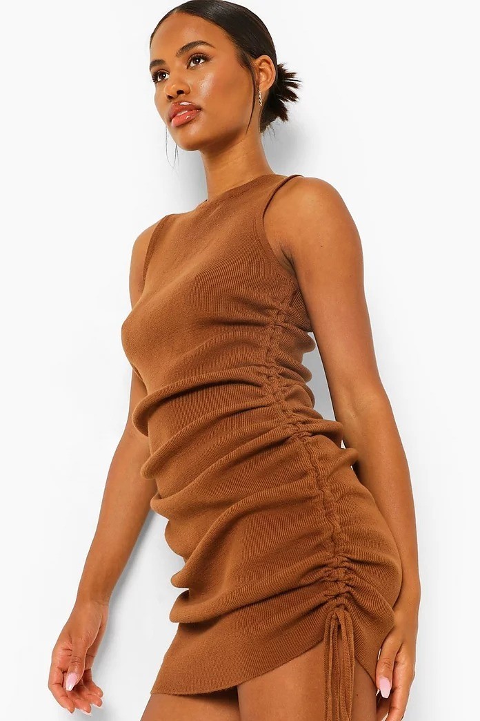 

Платье Boohoo 36 коричневый 8520123003643