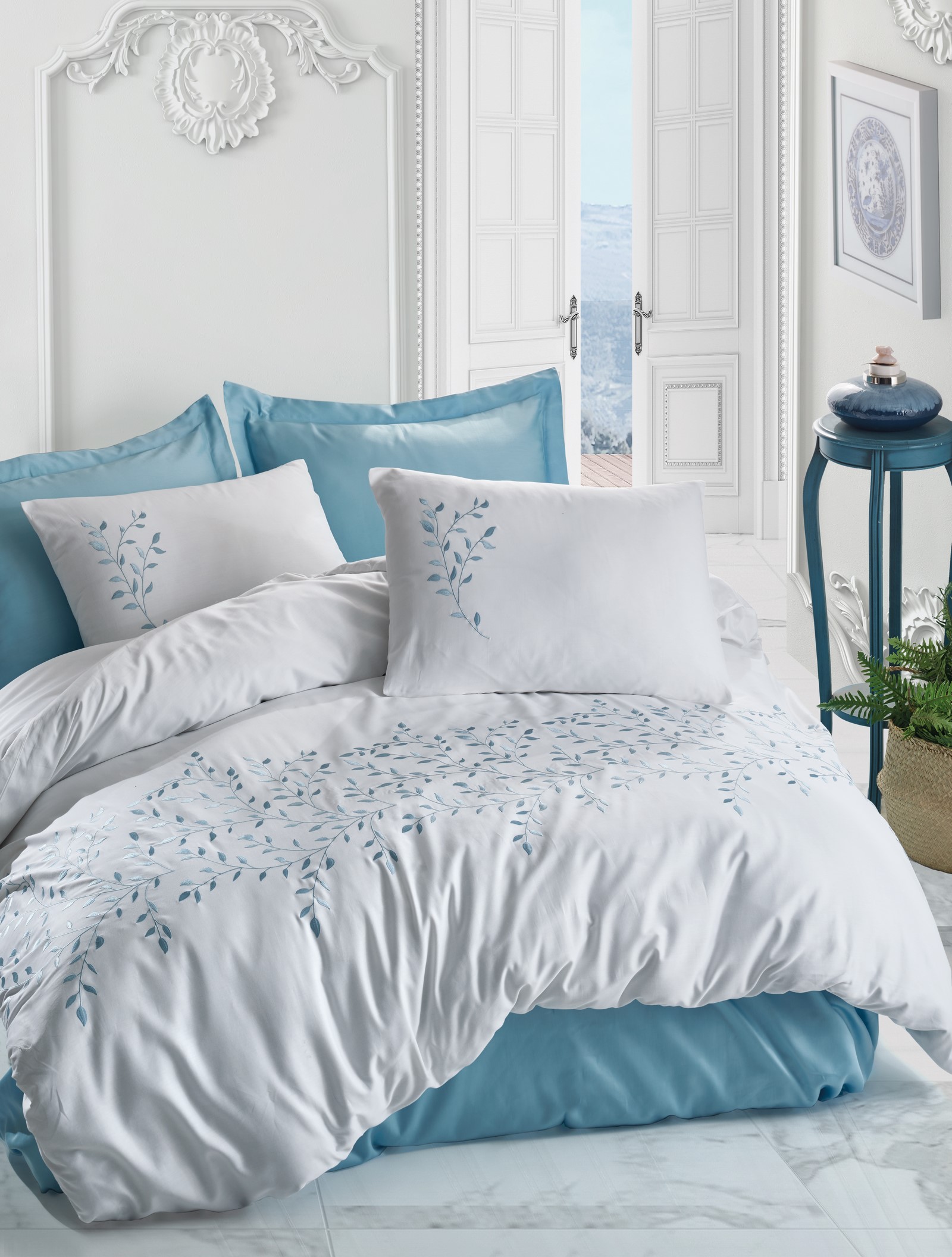 

Комплект постельного белья Cotton Box Brode Perry Mint 200x220 см