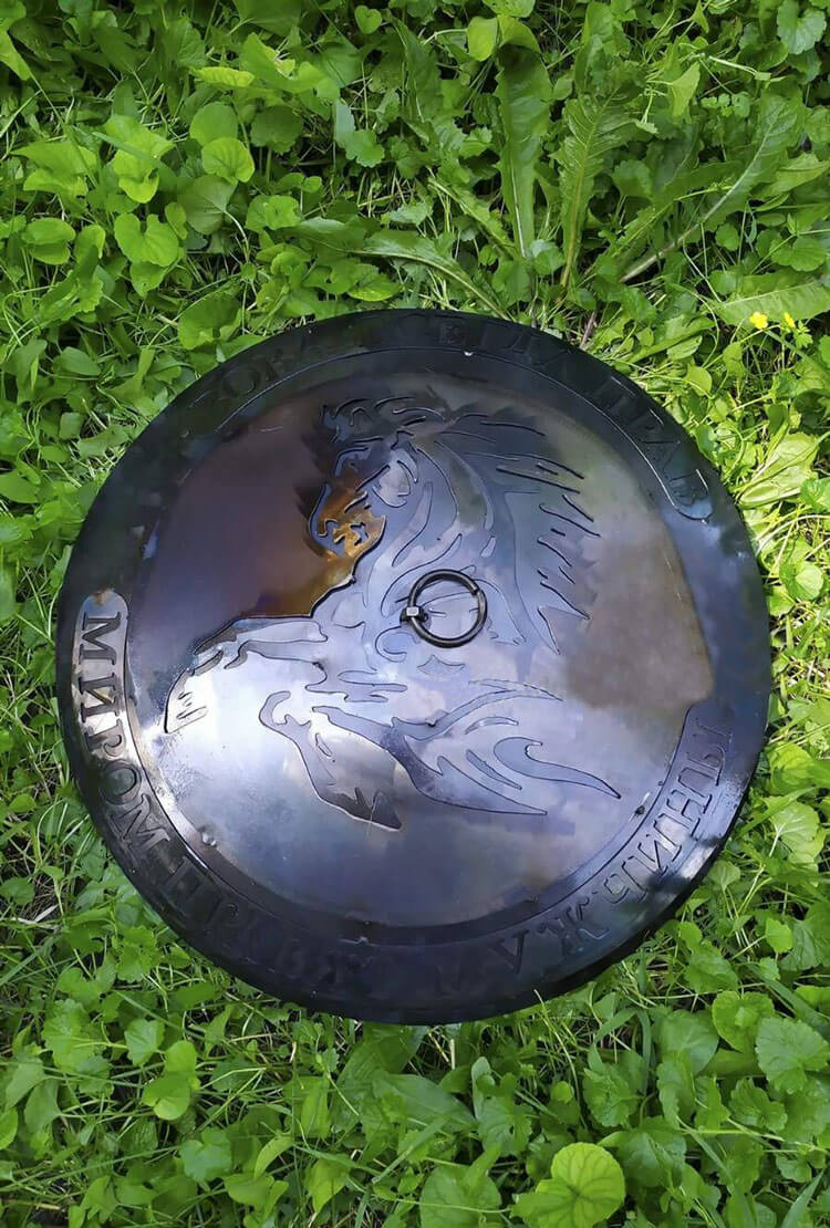 

Кришка з гравіруванням для мангалу-сковороди ДекоДім діаметром 40 см (SH-PA-103)