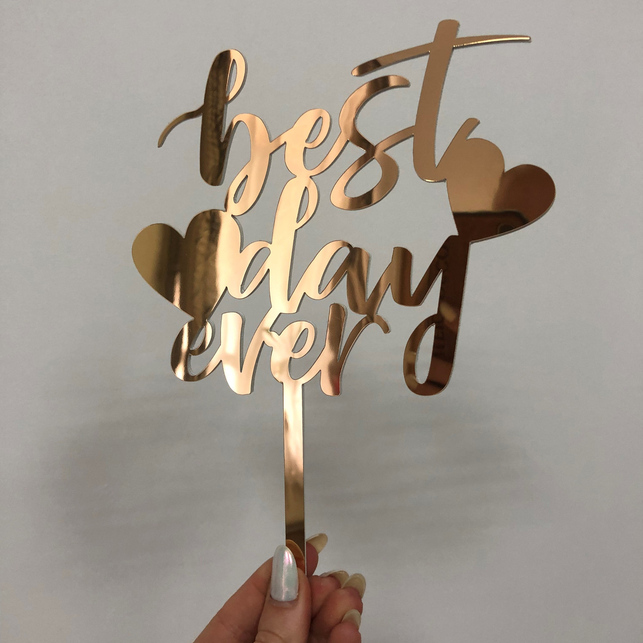 

Топпер фигурка на зеркальный торт двусторонний Best day ever золотого цвета Manific Decor