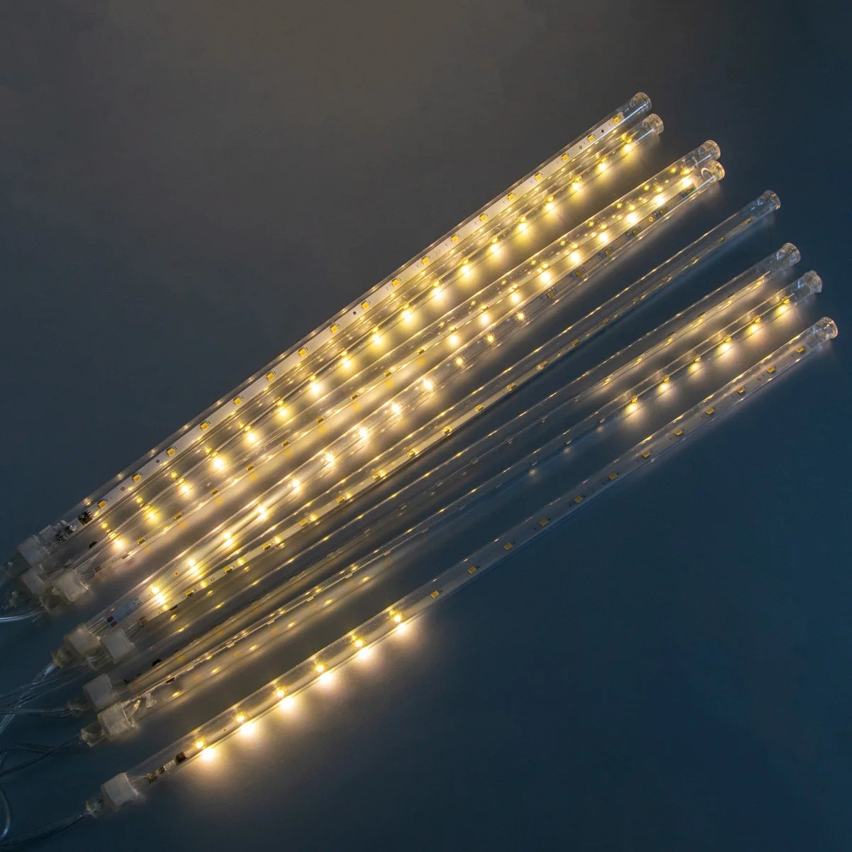 

Світлодіодна гірлянда бурульки, що тануть G-558 Тепла біла 228Led 3м, метеоритний дощ гірлянда (VS7004810)