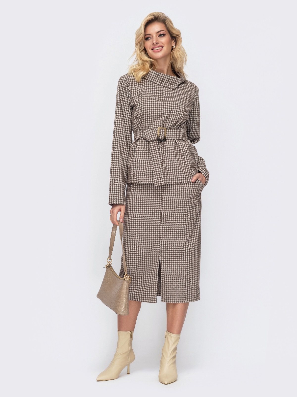 

Костюм Dressa 55907  Коричневый, Костюм Dressa 55907 46 Коричневый