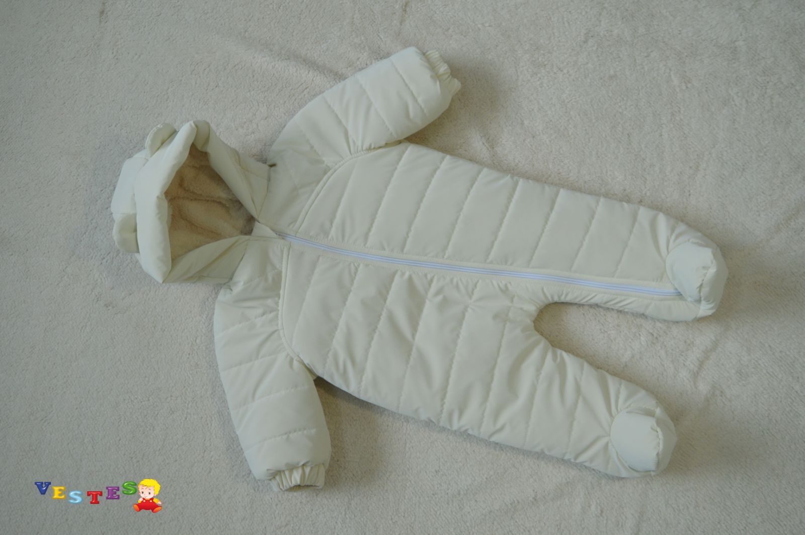 

Комбінезон бархат Vestes KOM-007-2 р40 68см молочный 65808