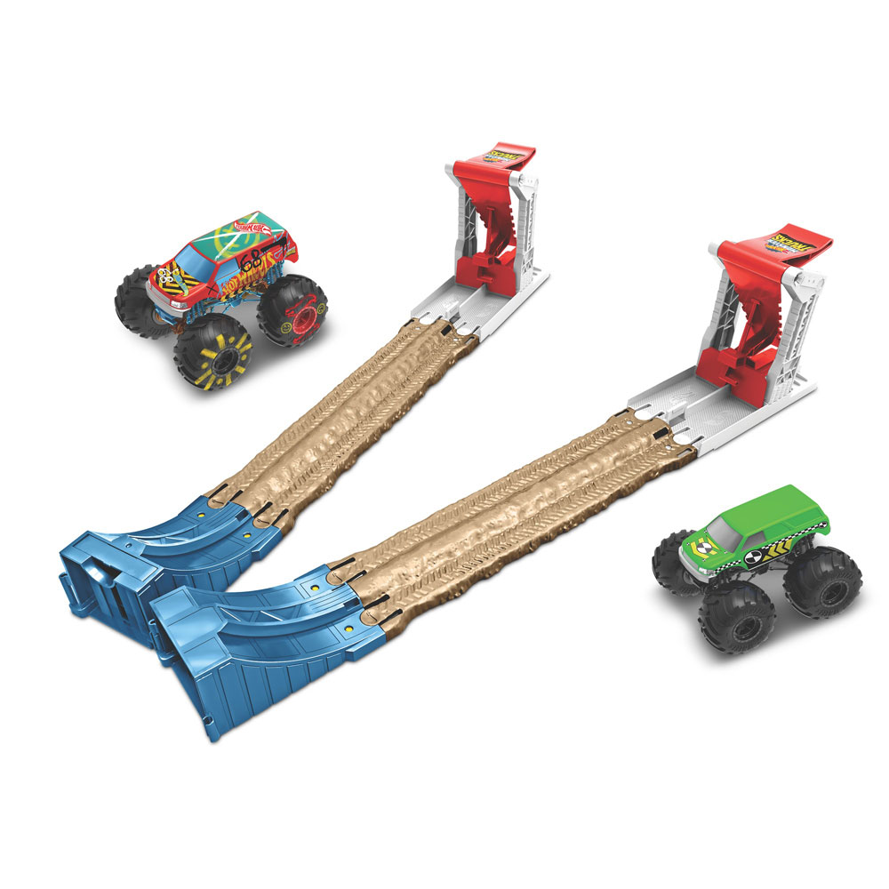 

Игровой набор Hot Wheels Двойной старт серии "Monster Trucks" GYC80