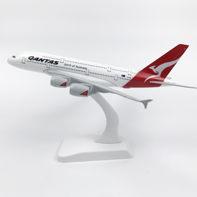

Модель пасажирський літак Airbus A380 QANTAS 20см