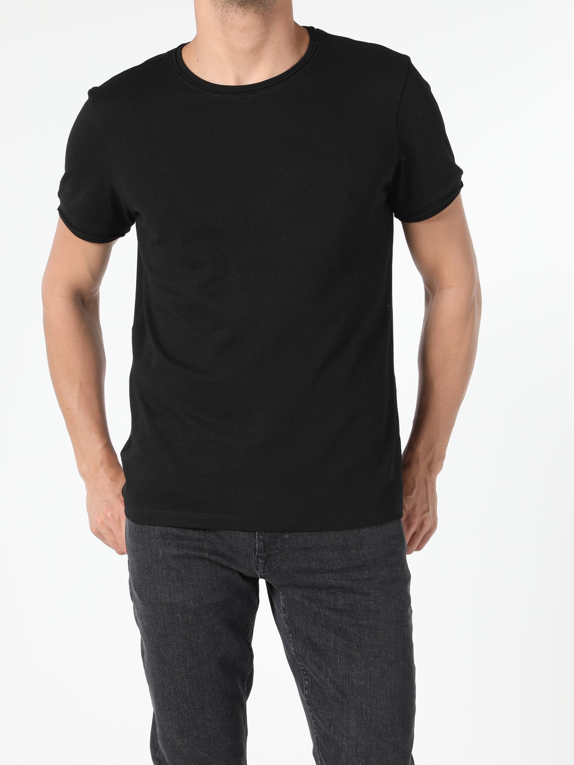 

Футболка Colin's CL1055386BLK  Black, Футболка Colin's CL1055386BLK XL Black