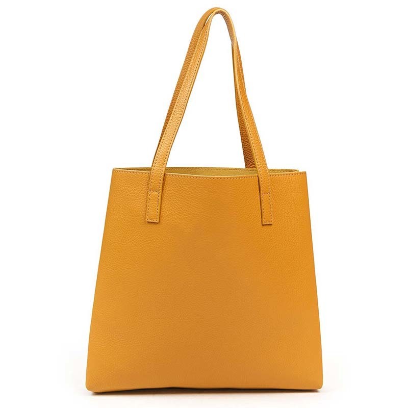 

Женская кожаная сумка Italian Bags Коньячный