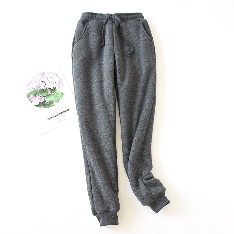 

Брюки-джоггеры женские утепленные Soft, серый Berni Fashion (M) Серый
