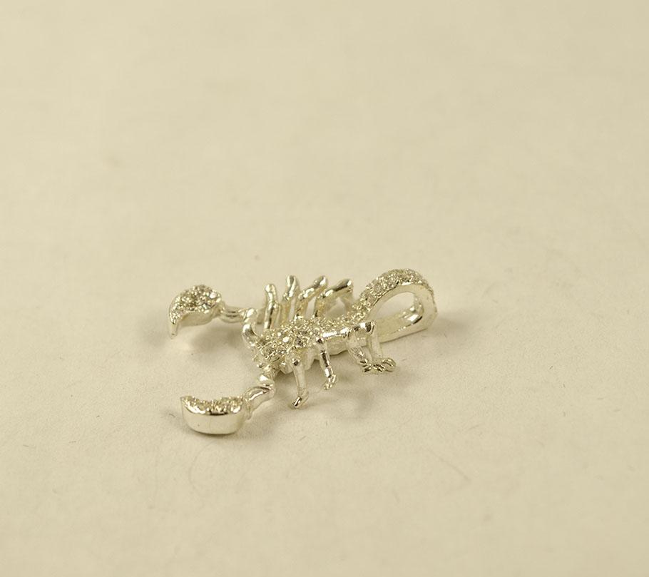 

Подвес скорпион Maxi Silver 9108