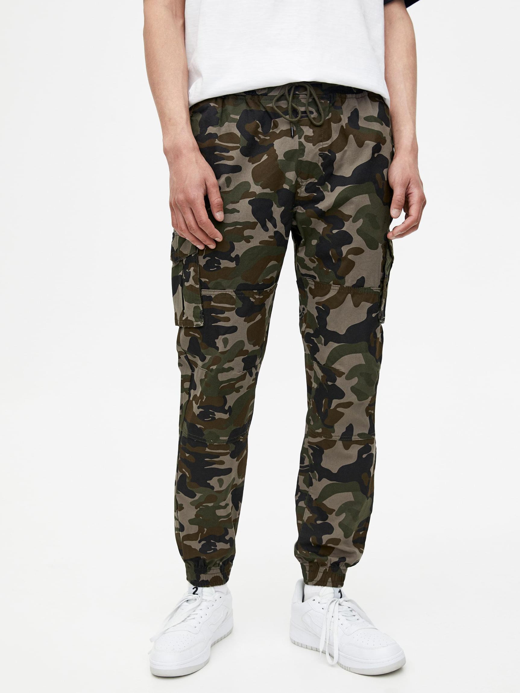 

Джинсы Pull & Bear XAZ259974GGCJ  Милитари, Джинсы Pull & Bear XAZ259974GGCJ L Милитари