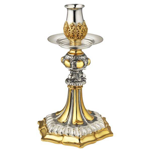 

Подсвечник напрестольный из латуни в позолоте Фамильные Драгоценности арт.2.7.0701лфр