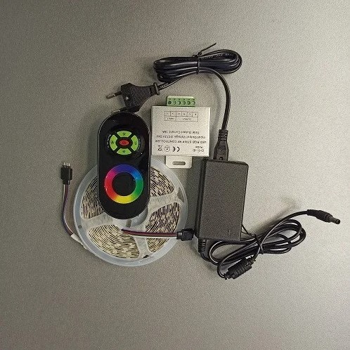 

Комплект лента светодиодная AVT RGB 5 метров с регулировкой цвета радиоканал IP20 без силикона