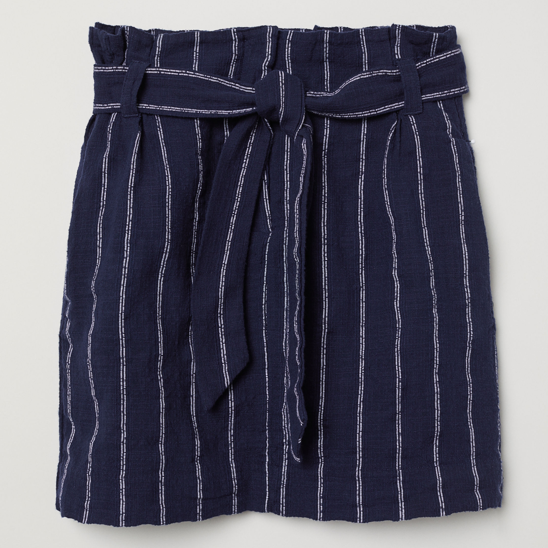

Юбка H&M XAZ107195WFZM  Синяя с белым, Юбка H&M XAZ107195WFZM 42 Синяя с белым