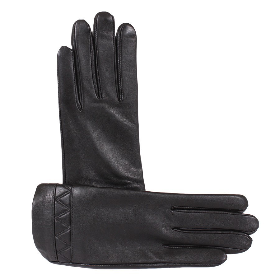 

Перчатки de esse из мягкой матовой натуральной кожи с фигурной строчкой Черные L2003-1 Размер 8.5