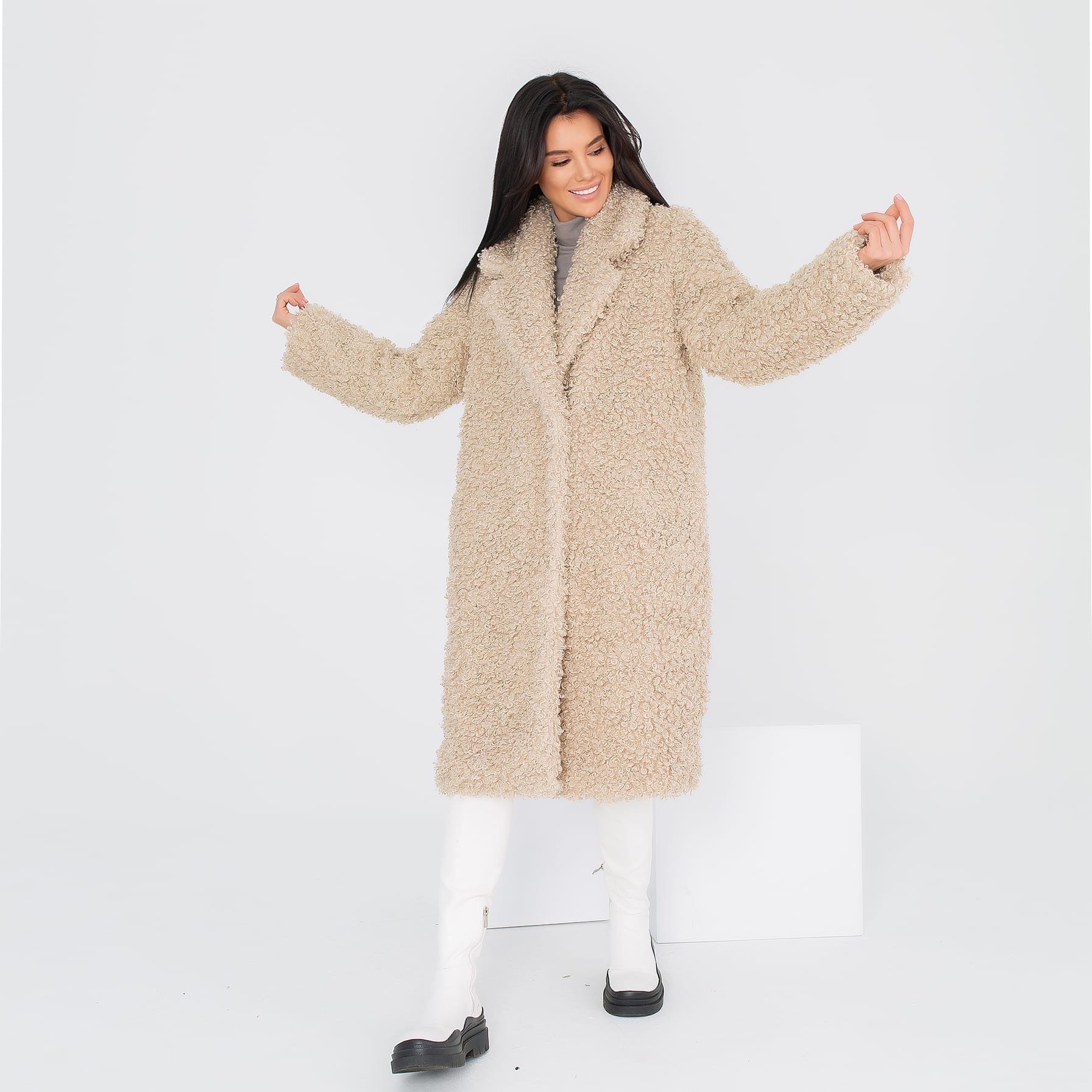 

Шубка женская без капюшона каракуль Miss Podium Бежевый, Шубка женская без капюшона каракуль Miss Podium Бежевый 42-48