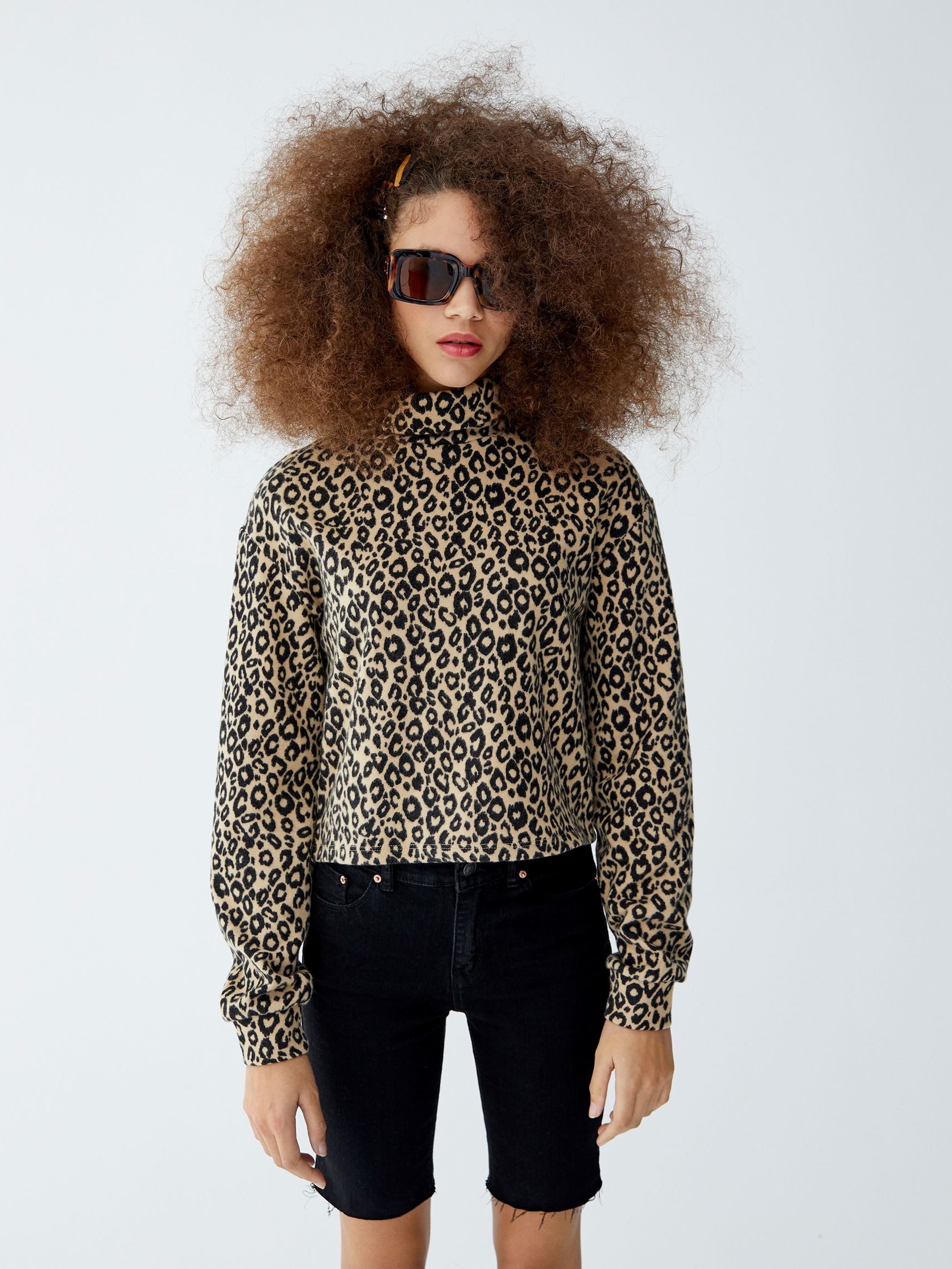 

Гольф Pull & Bear 5558/304/051 M Леопардовый