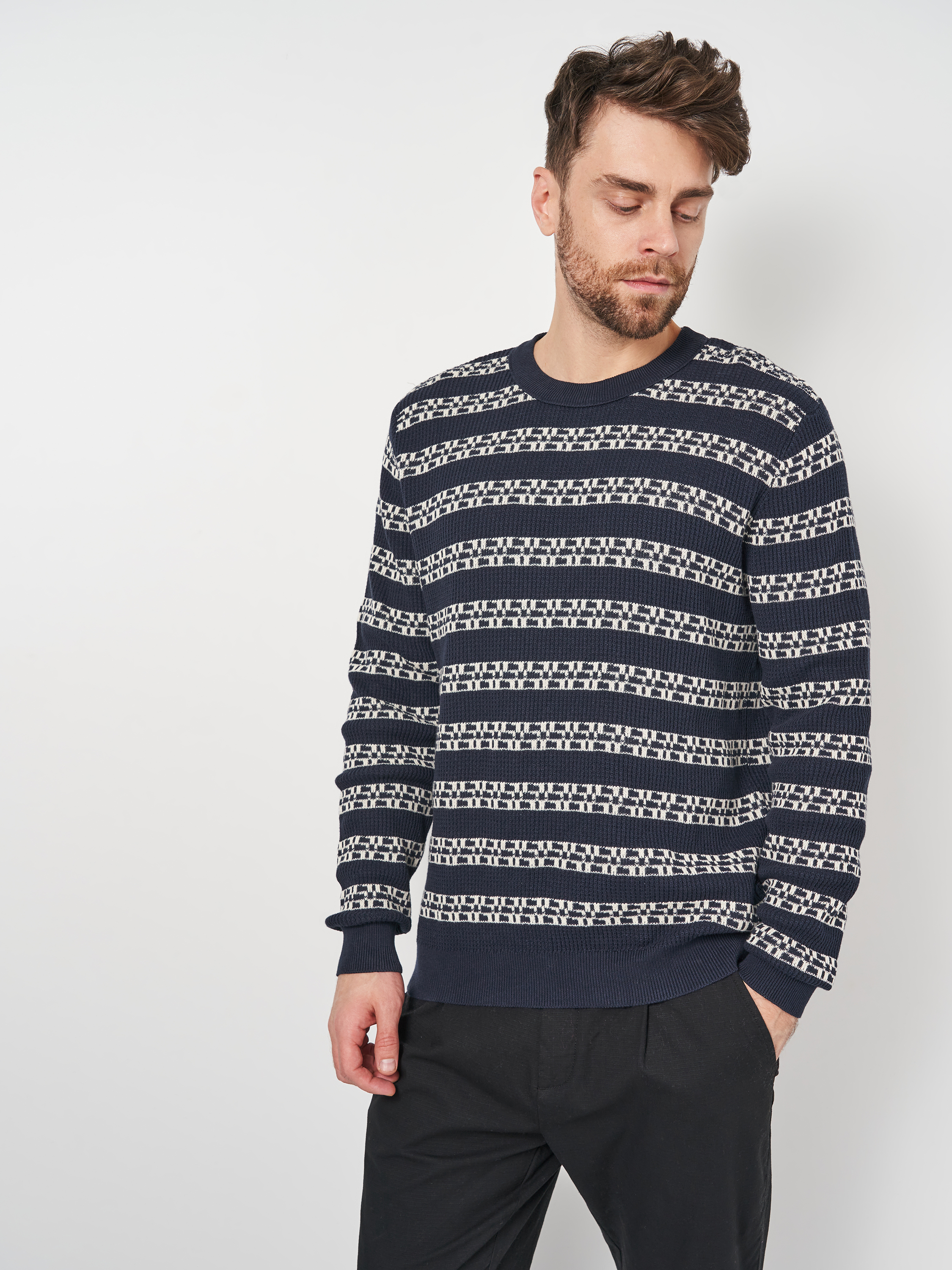 

Джемпер Jack & Jones XAZ200514ZJDQ  Сине-белый в узоры, Джемпер Jack & Jones XAZ200514ZJDQ L Сине-белый в узоры
