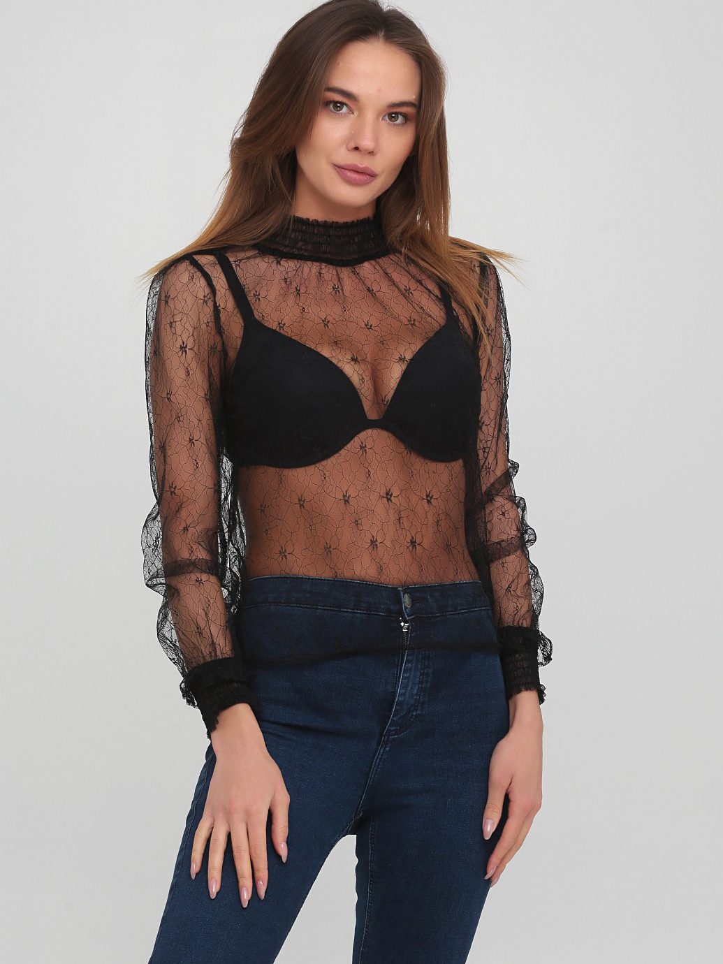 

Блузка H&M 060781592_flow  Черная, Блузка H&M 060781592_flow 36 Черная