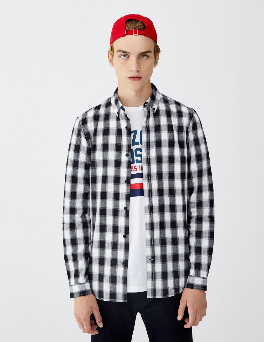 

Рубашка д/р PULL & BEAR М0117953 (9471/509/250) цвет белый-черный, Рубашка д/р PULL & BEAR М0117953 (9471/509/250) цвет белый-черный M