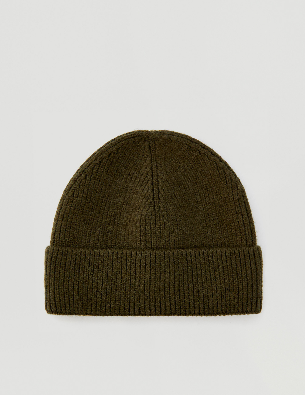 

Шапка PULL & BEAR М0117982 (9834/503/507) цвет зеленый M