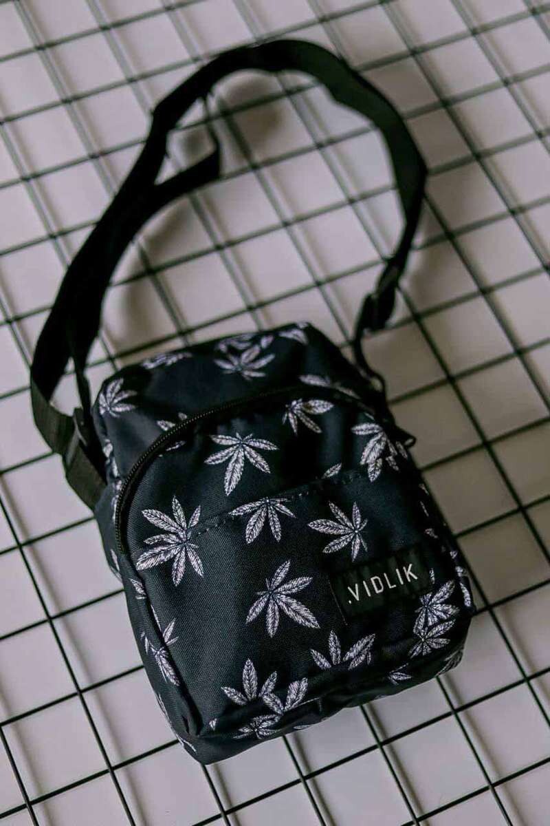 

Месенджер VDLK Cannabis White Черный