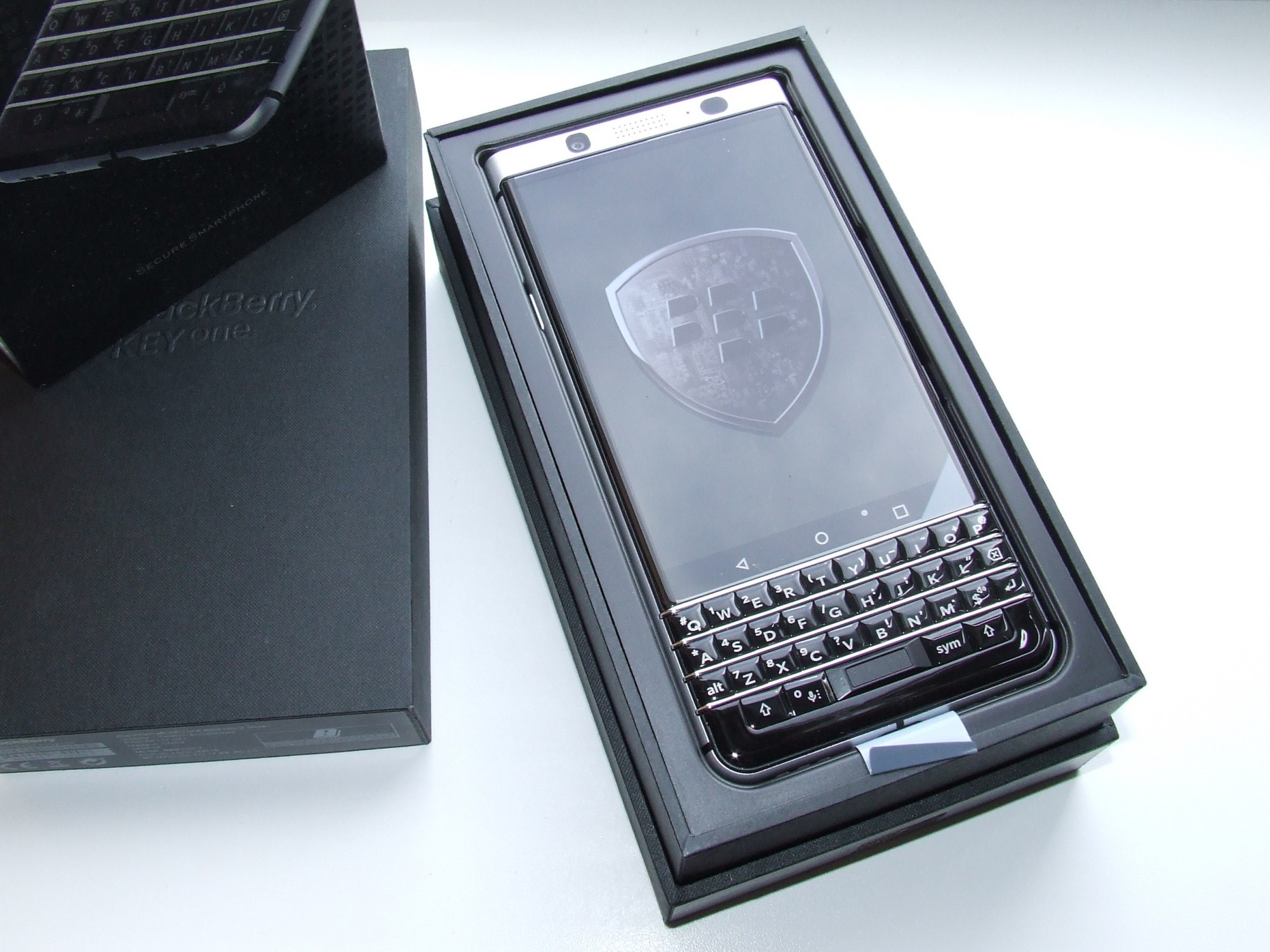 

Смартфон BlackBerry Keyone 3/32Gb Silver