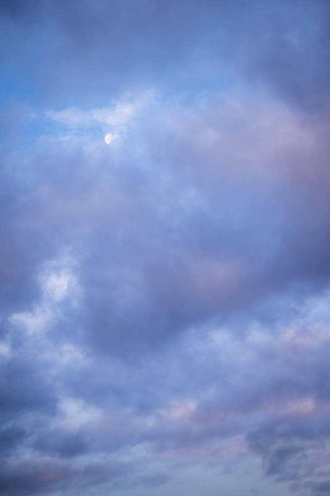 

Фотообои ArtSide Луна в облаках (210122075) Венеция