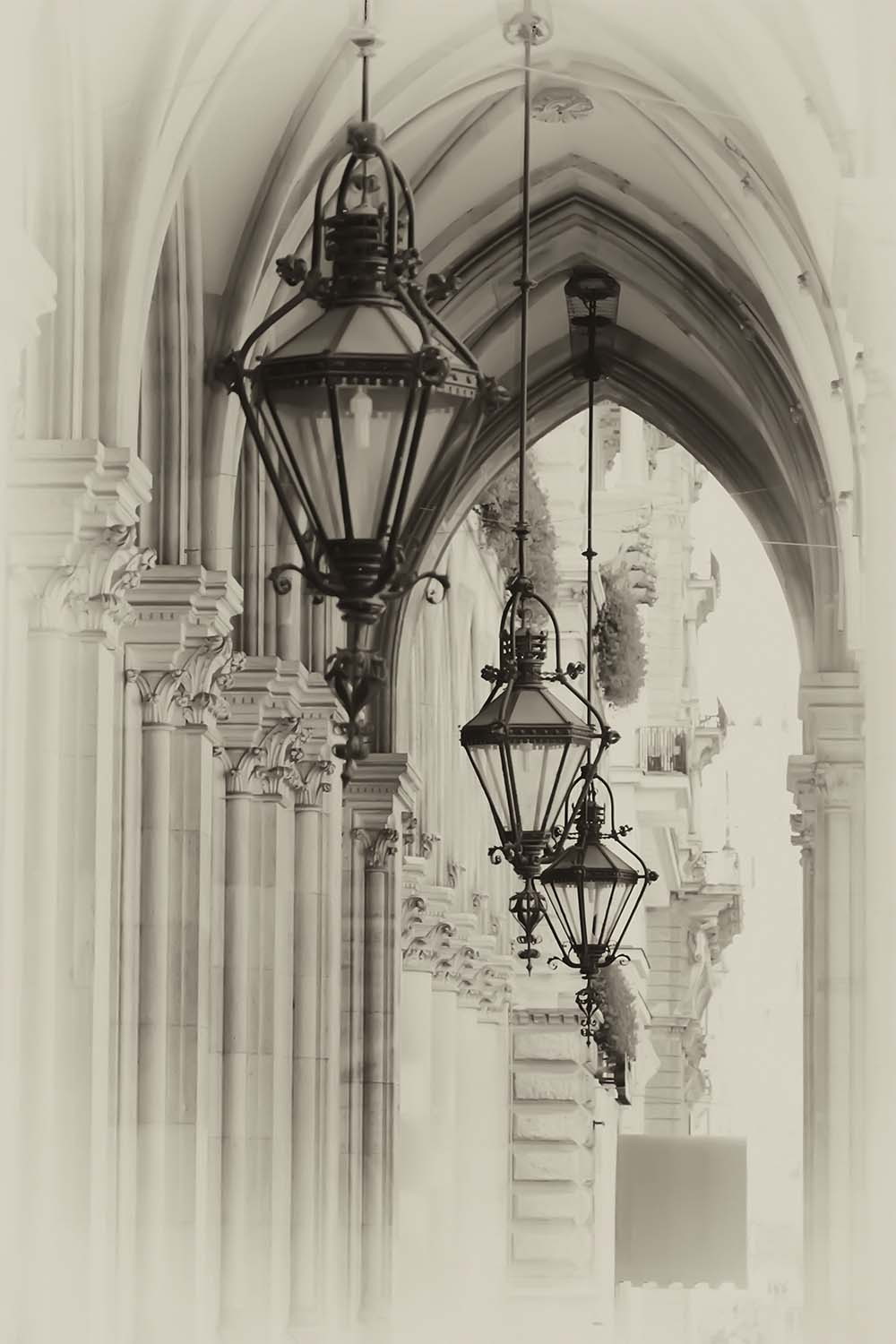 

Фотообои ArtSide Фонари и арки (6040) Изморозь