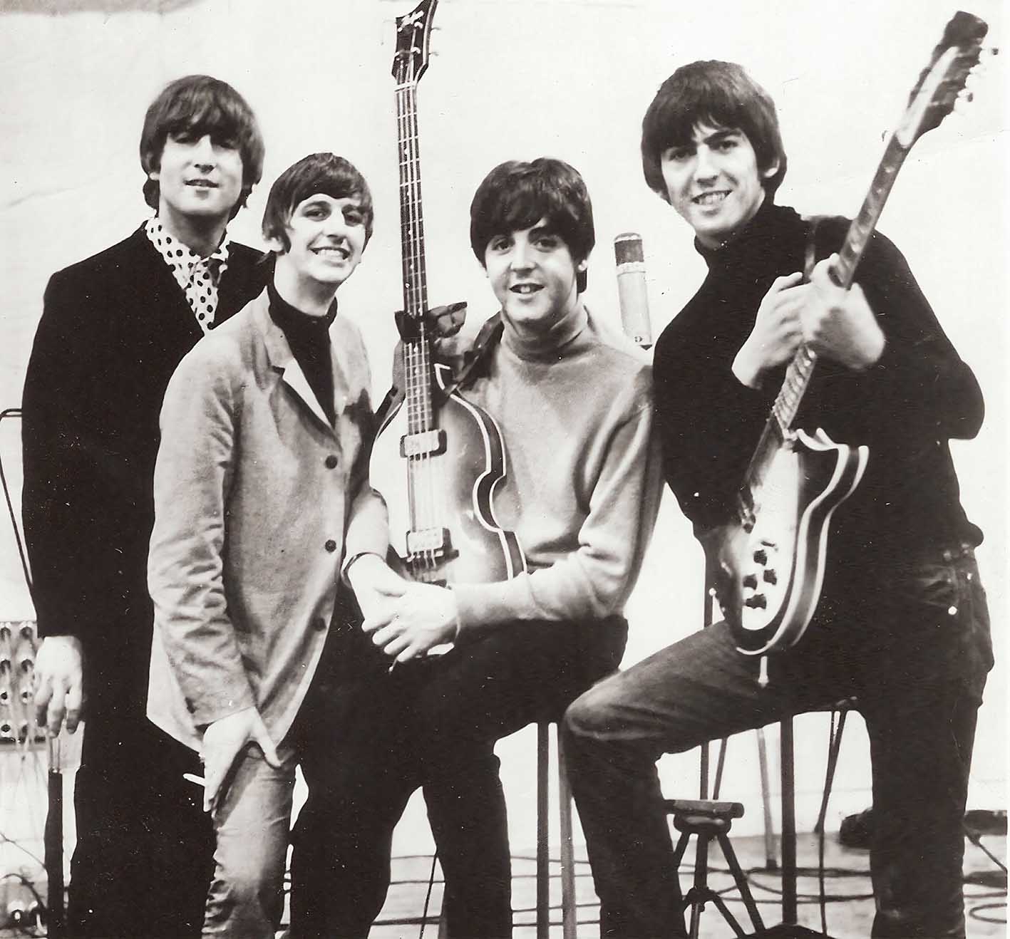 

Фотообои ArtSide The Beatles (2100320212) Жаккард