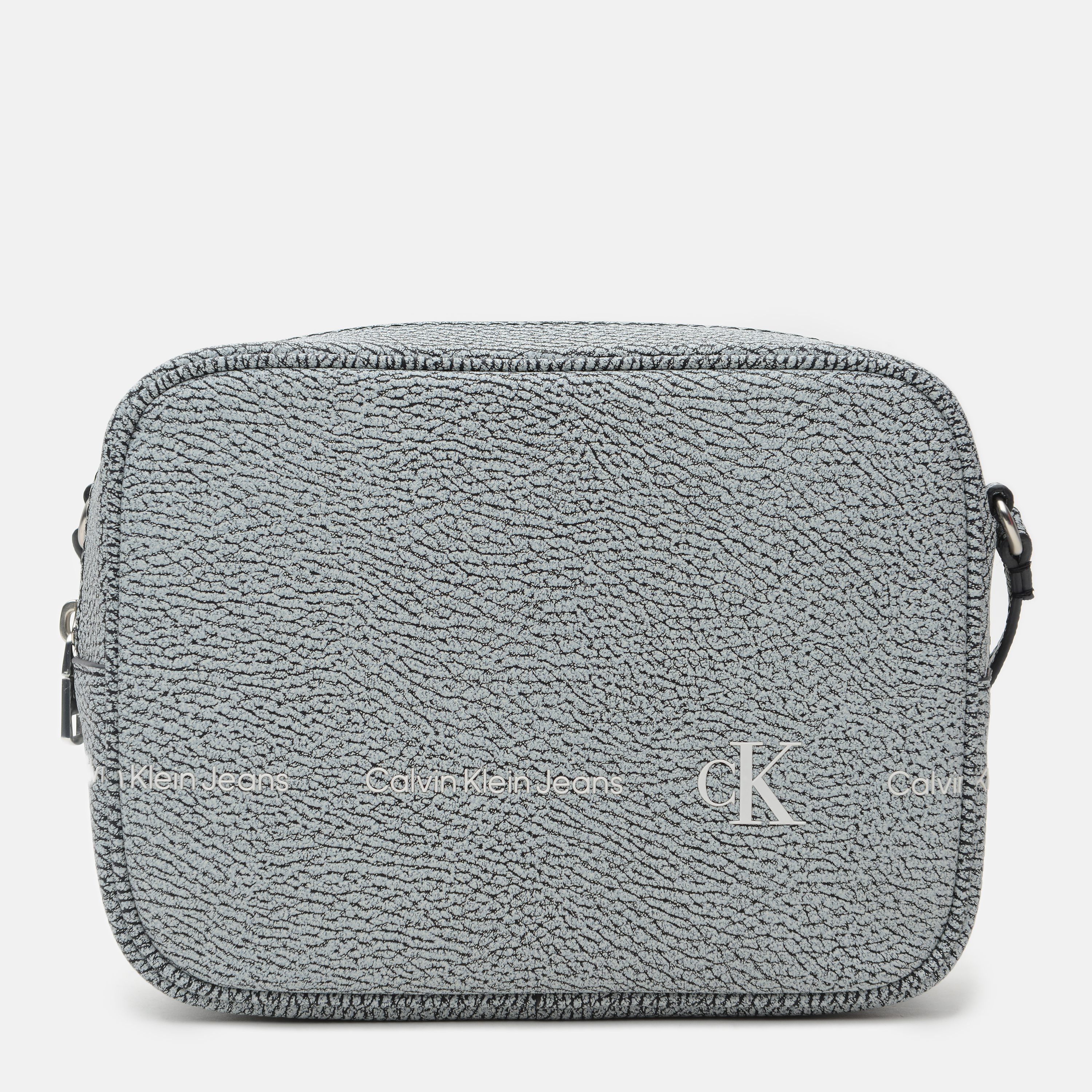 

Сумка женская Calvin Klein Jeans Sculpted Pebble Large Camera Bag K60K608939-00Y Chalk Denim Wash