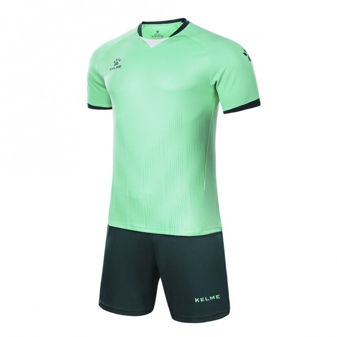 

Комплект футбольной формы Kelme MIRIDA мятно-темно-зеленый XL 3801096.9328